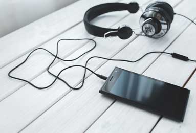 意甲知名媒体人：米兰准备续约莱奥是有意对他进行嘉奖，他的表现得到了俱乐部的认可